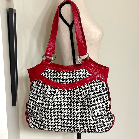 Vera Bradley “Frill” Red, Black Shiny Patent Finished Houndstooth Shoulder Bag - Picture 1 of 5